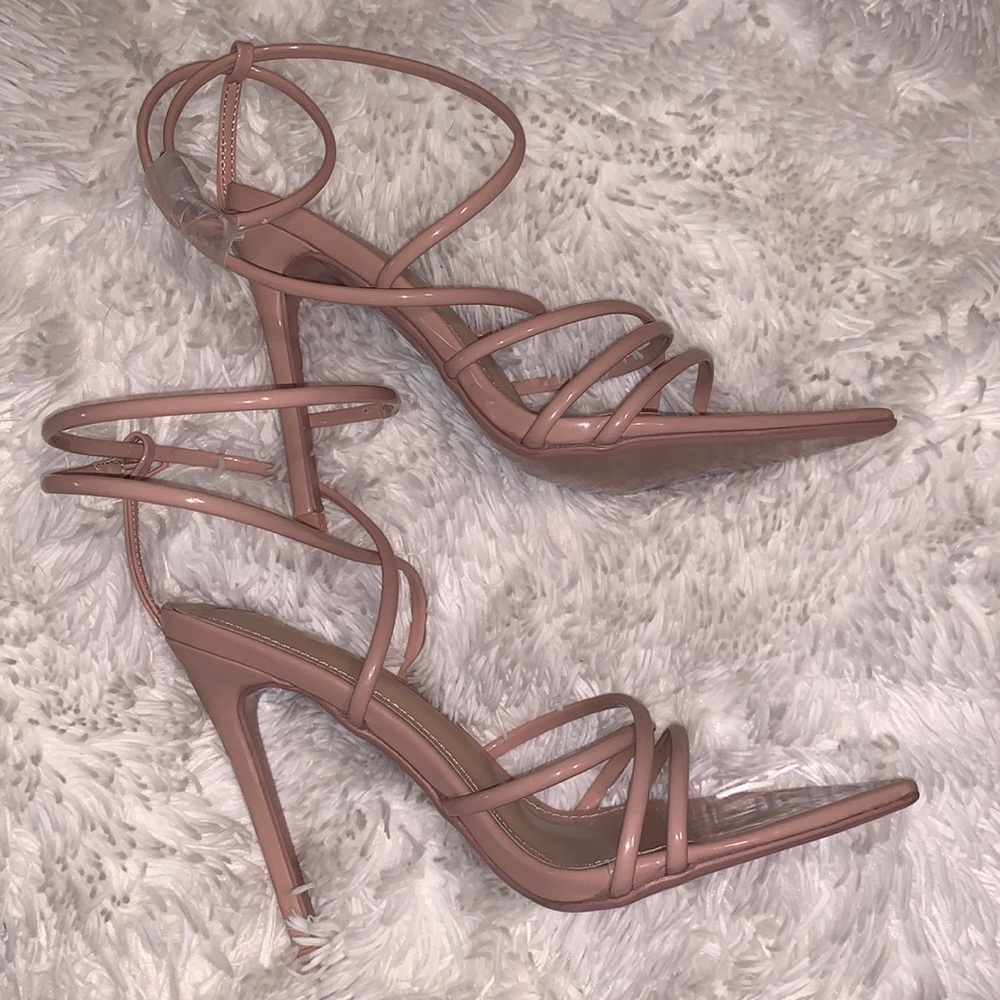 Nude/pink strappy heels